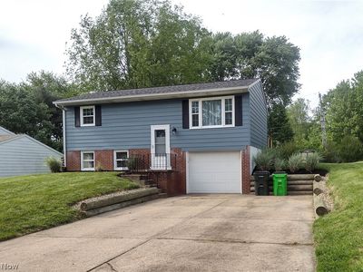 843 Mindy Ln