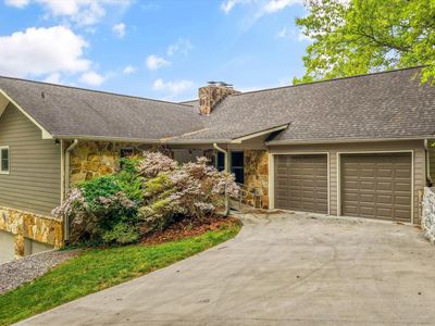 11417 Berry Hill Dr