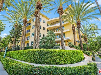 13200 Pacific Promenade APT 419