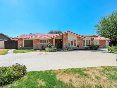 409 Longshadow Rd