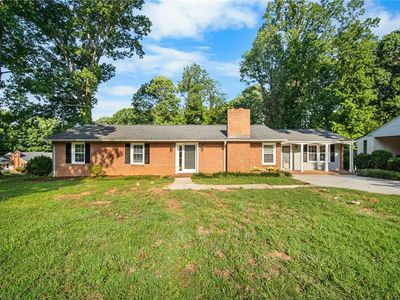 122 Park Ln