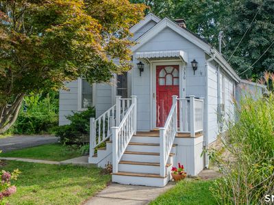 336 Barnum Ter Extension