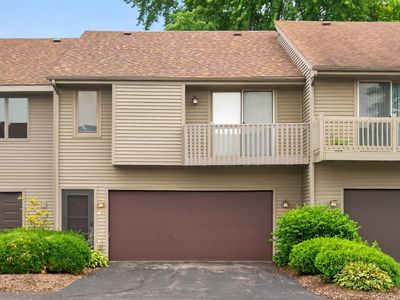 Property at 641 Amphitheater Dr APT 14, Rockford, IL