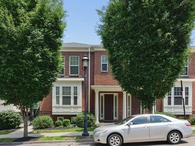 2924 Eden Ave #I-2924