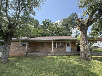 419 Carlock Ave