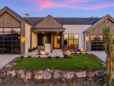 1110 N Arrano Farms Ln