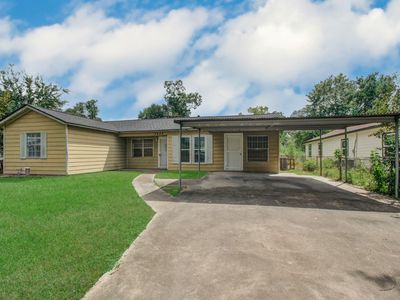 7622 Delavan Dr