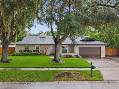 Property at 1112 Lakemont Dr, Valrico, FL