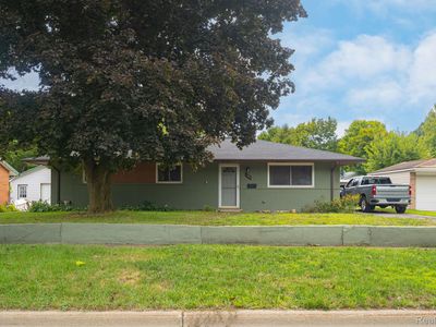 104 N Corbin St
