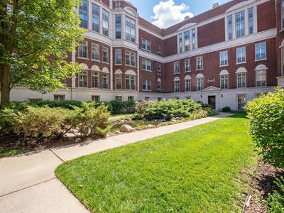 488 Sheridan Rd APT 2