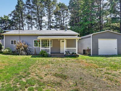 1251 NW Wenger Ln
