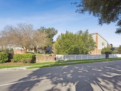 736 Village Rd APT H