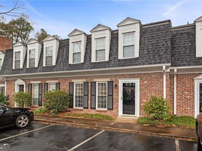 12 Surry County Pl NW