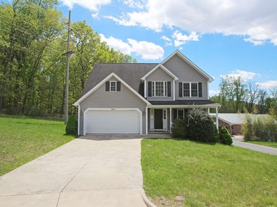 1810 Manor Dr