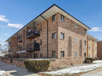 6005 N Neola Ave APT 2B