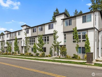 21511 50th Avenue W #E