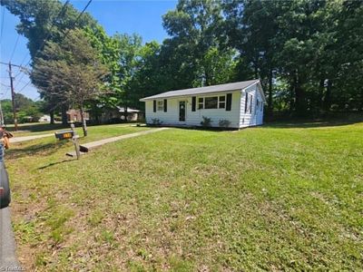 214 Cedar St