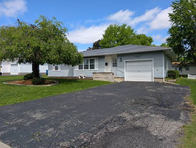 Property at 804 W Highland Ave, Robinson, IL