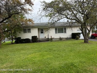 15 Apple Blossom Lane