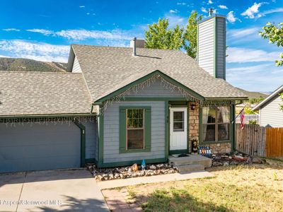 48 Rosewood Way