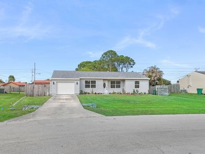 1853 SE Dranson Circle