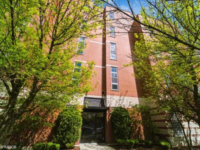 949 N Willard Ct APT 302