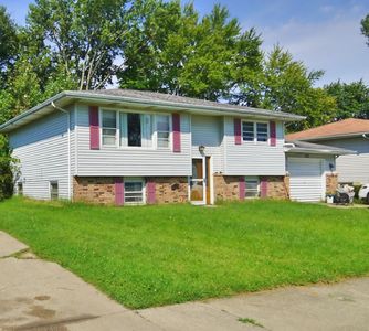 321 Crestwood Dr