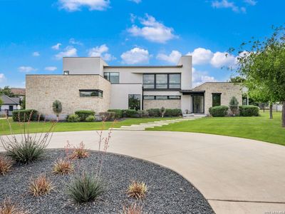 211 Wellesley Hill