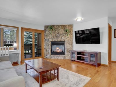 460 Ore House Plaza UNIT 205