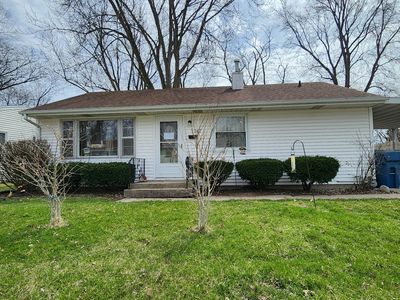 562 W Drummond Dr