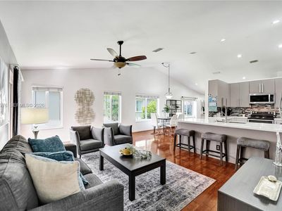 4444 Dogwood Cir