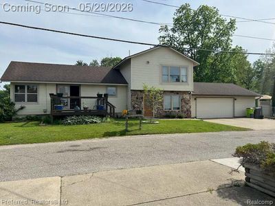2400 Gillham Ave