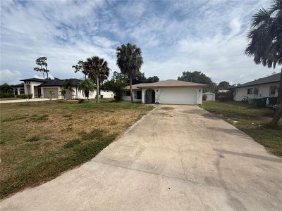642 Verona St
