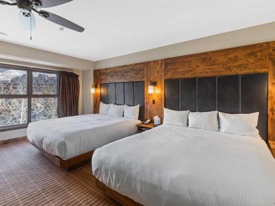 136 Country Club Dr #529