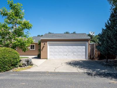19141 Sunny Cir