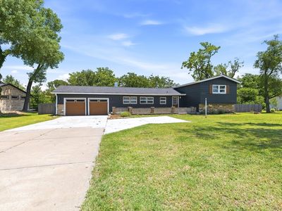 1520 S Andover Rd