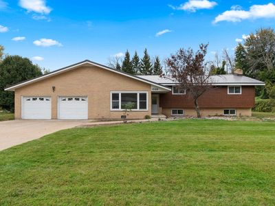 1529 Lakeview Dr