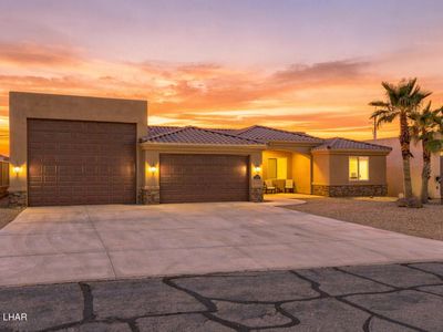 3220 Dolphin Dr