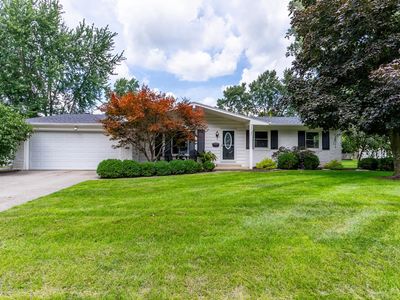 Property at 2727 Roscommon Dr, Fort Wayne, IN