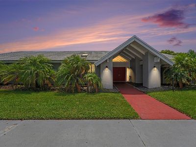 1615 Saint Pauls Dr