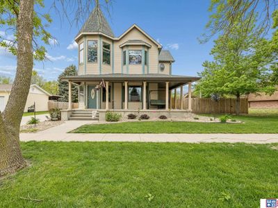 1713 N Iowa Ave