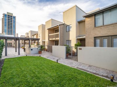 4001 N NEW BRAUNFELS AVE UNIT 1604B