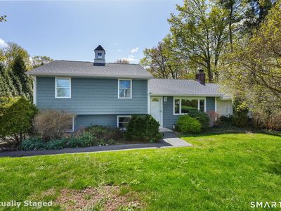 776 North Farms Road
