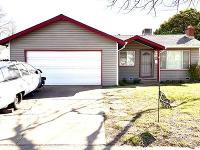 6701 Golf View Dr
