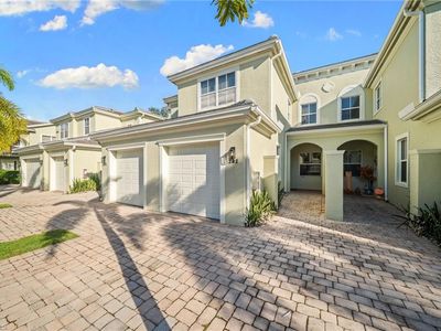 1405 Mariposa CIR #11202