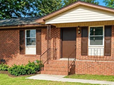 365 Tomentosa Dr