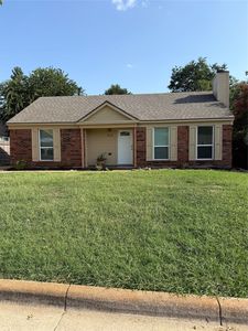 3812 Bigleaf Ln