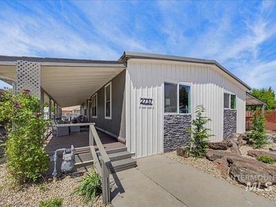 2737 N Carissa Ln