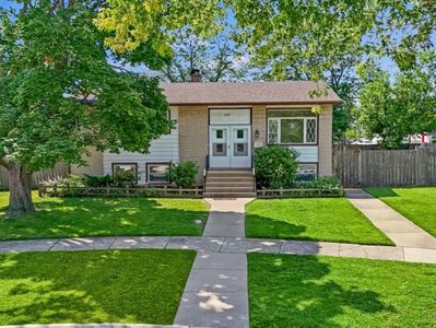 400 Lillian Ln
