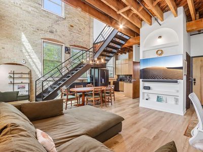904 E Pearson STREET #122